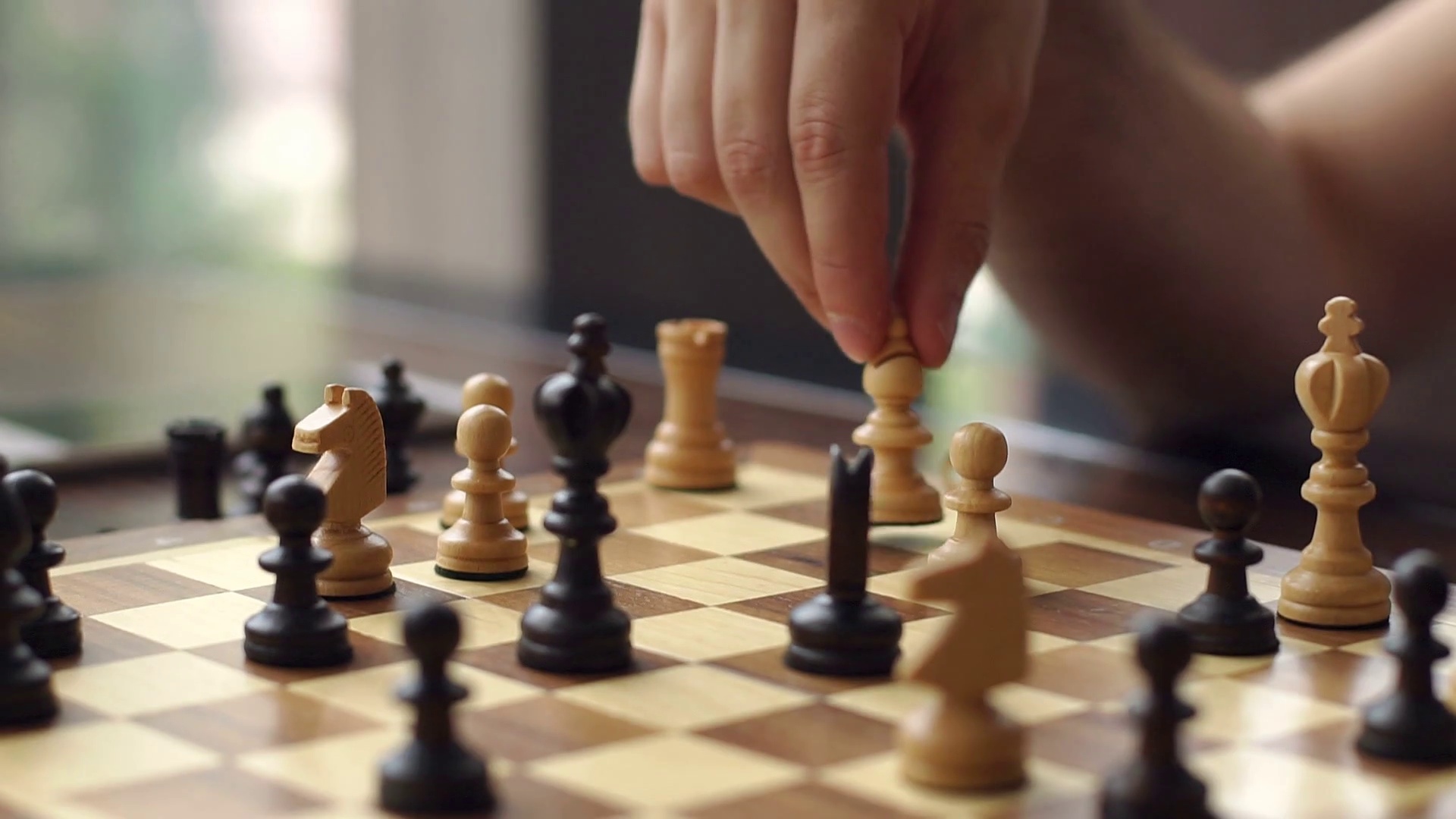 Une partie d'échecs en cours